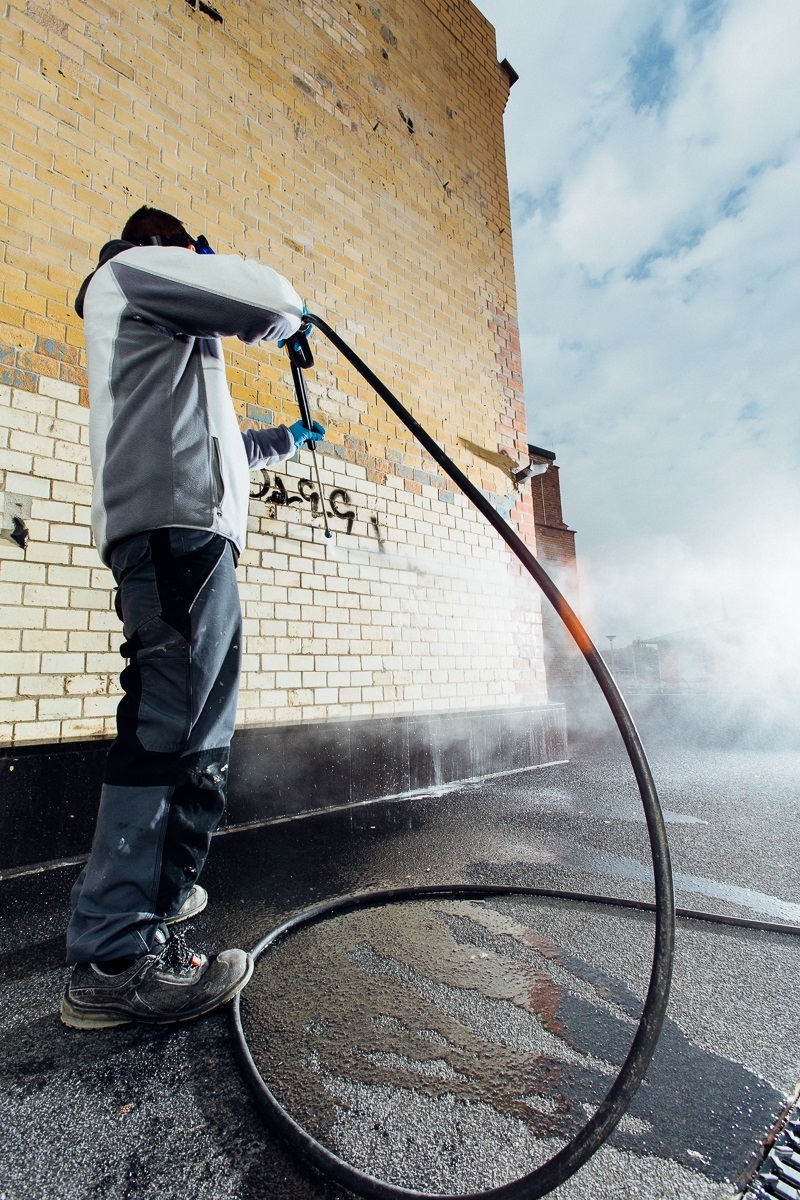 Очистка фасадов